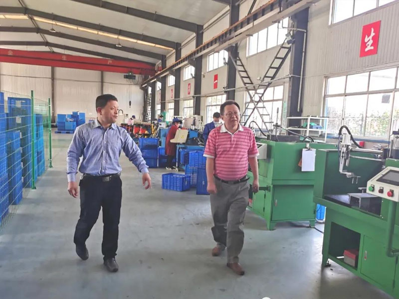 4.28日四川省川聯(lián)不銹鋼產(chǎn)業(yè)商會(huì)執(zhí)行會(huì)長(zhǎng)李強(qiáng)到廠(chǎng)參觀(guān)指導(dǎo)